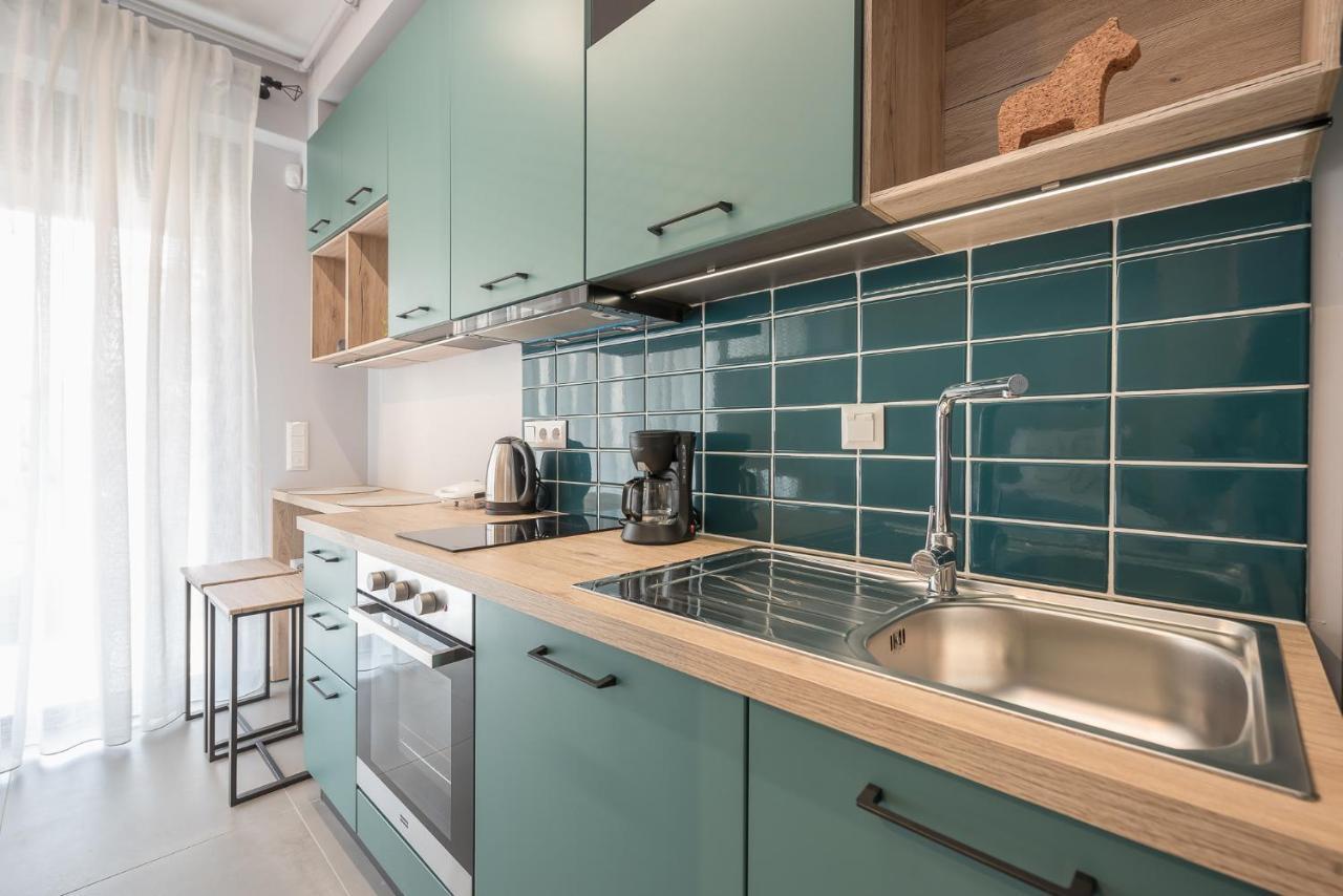 Stylish Urban Suites เอเธนส์ ภายนอก รูปภาพ