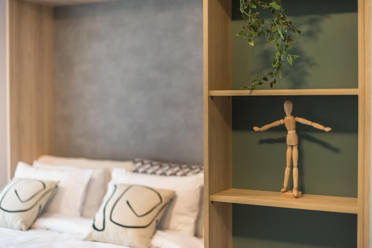 Stylish Urban Suites เอเธนส์ ภายนอก รูปภาพ